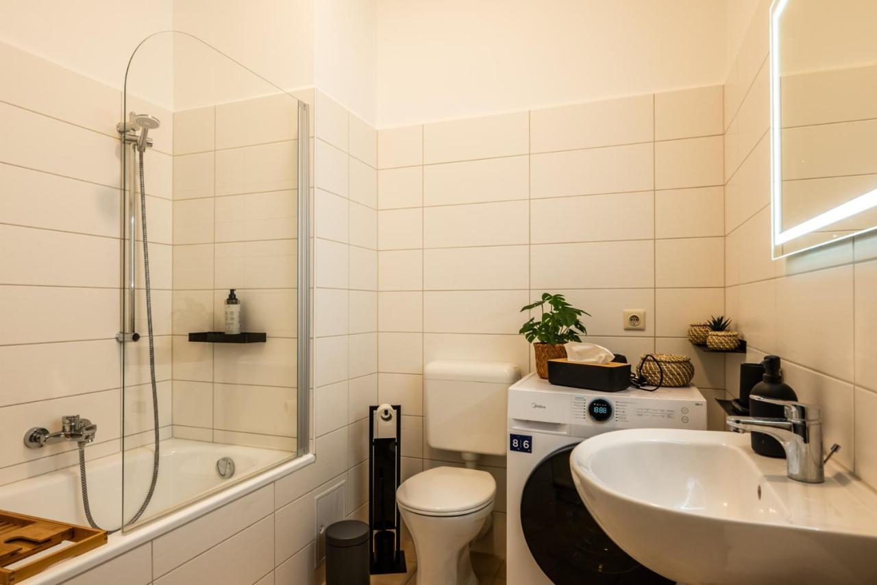 Maremar - Ideal Fuer Familien - Boxspringbett - Zentral - Vollausgestattete Kueche - Waschtrockner - Spielecke Gera Exteriör bild